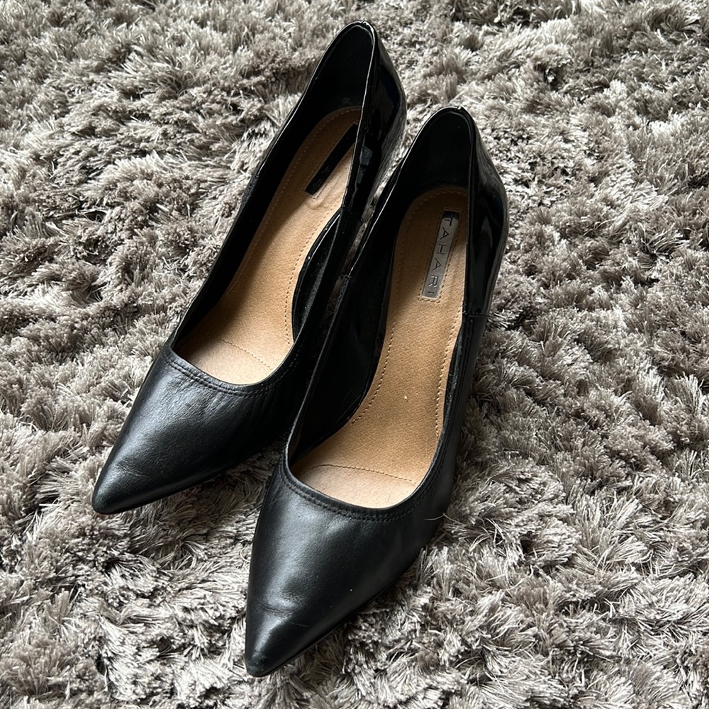 Tahari Peyton Pump - 9.5